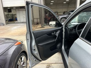 2019 Nissan Rogue SL - Driver's Front Door Image